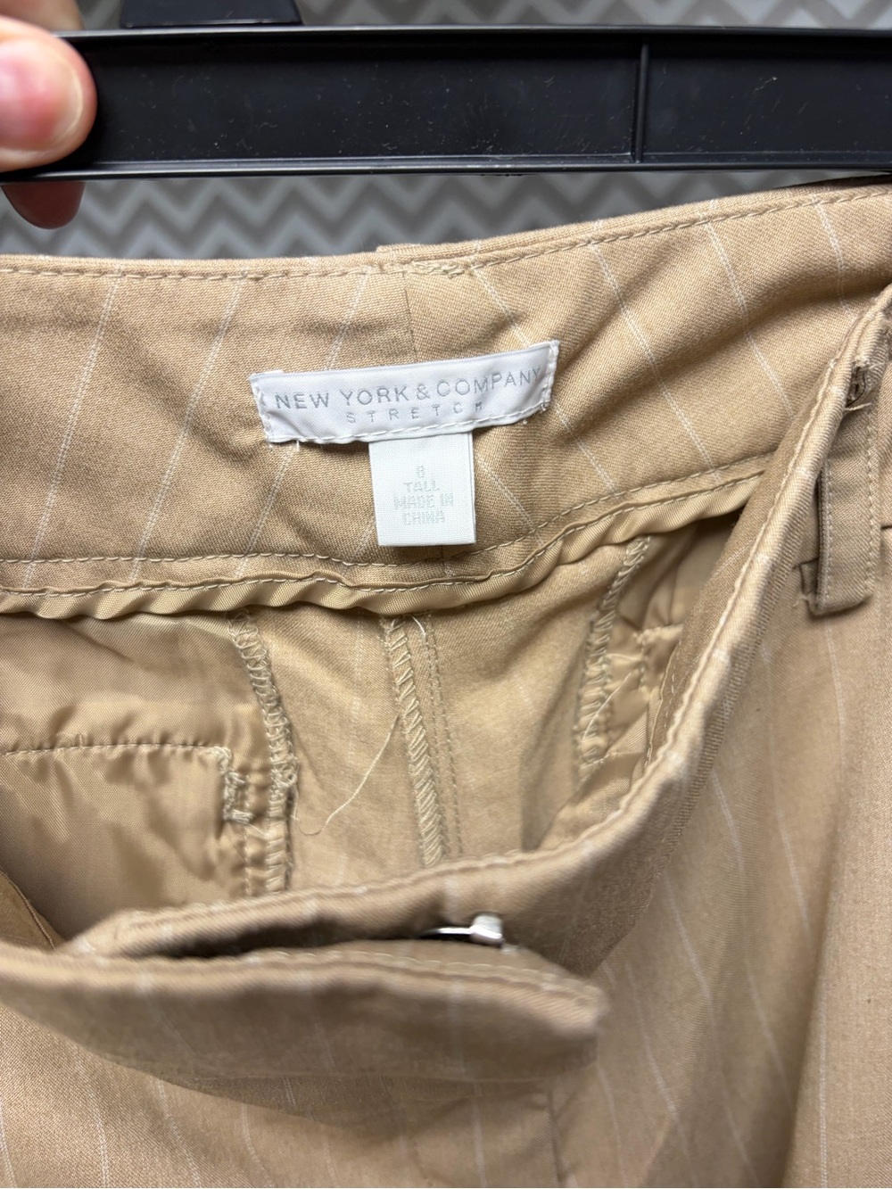 NY&CO Beige Pinstripe Wide-Leg Women's Pants 8 Tall - Picture 6 of 6
